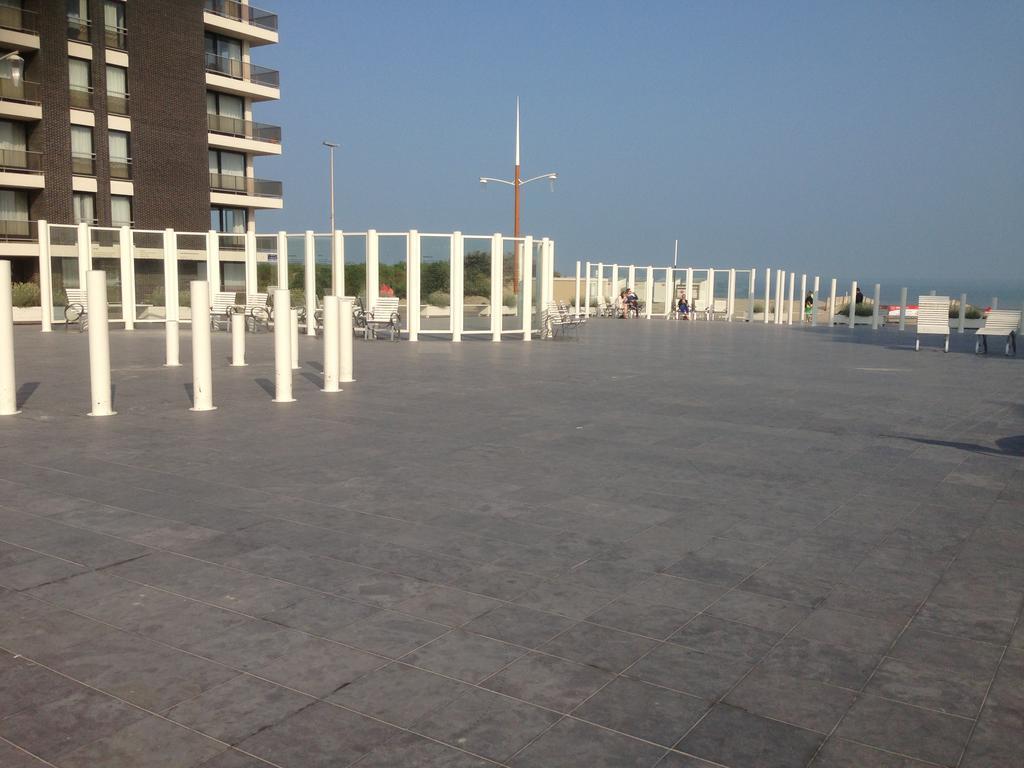 Residentie Hof Van Vlaanderen Nieuwpoort Exterior foto